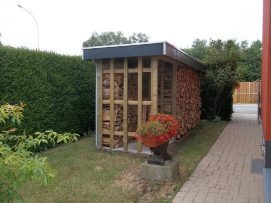 op mooß-auf maß-sur mesure-holzschapp-holzschuppen-holzlagerung-bûcher-stockage de bois