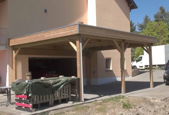cosmos-grandcasa-carport-holzkonstruktion-construction en bois-flachdach-toit plat