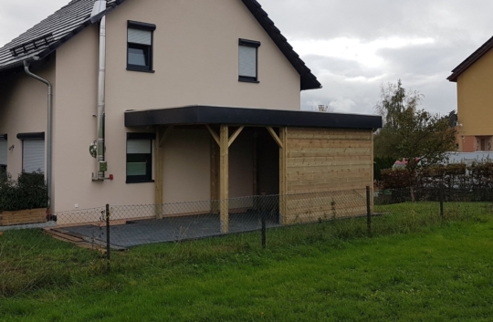 cosmos-grandcasa-carport-holzkonstruktion-construction en bois-flachdach-toit plat