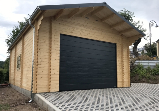 classic-grandcasa-garage-holzkonstruktion-construction en bois-satteldach-toit à 2 pans