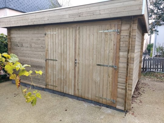 cosmos-grandcasa-garage-holzkonstruktion-construction en bois-flachdach-toit plat