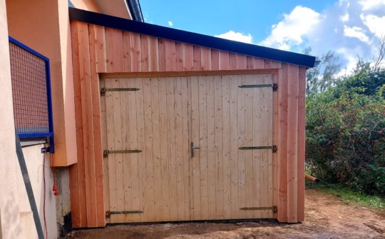 classic-grandcasa-garage-holzkonstruktion-construction en bois-pultdach-toit à pente unique