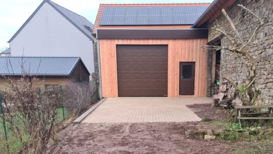 cosmos-grandcasa-garage-holzkonstruktion-construction en bois-flachdach-toit plat