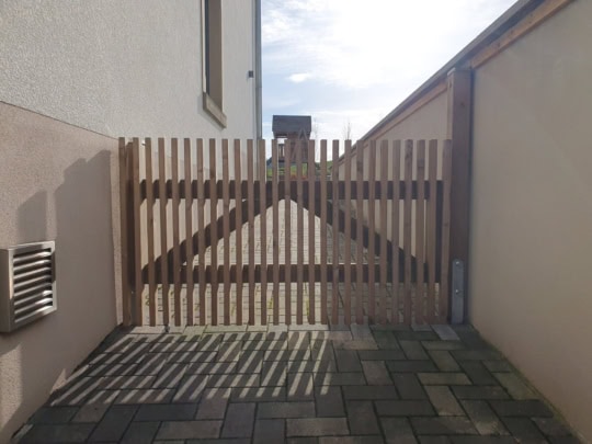 zaun-clôture-holzzaun-clôture en bois-sichtschutz-pare-vue-jardin-garten