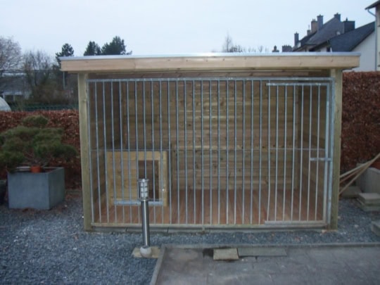 hondszwinger-hundezwinger-chenil-op mooß-auf maß-sur mesure