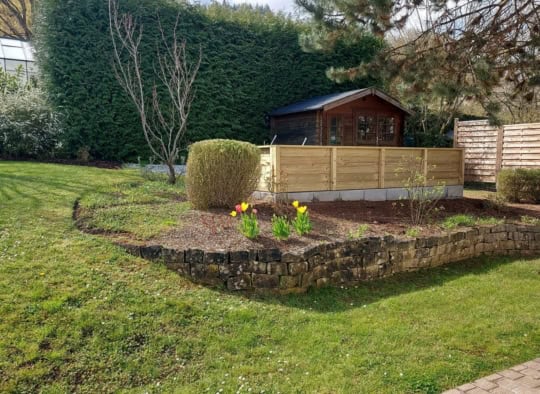 héichbeet-hochbeet-potager surélevé-op mooß-auf maß-sur mesure-holz-bois-gaard-garten-jardin-geméisubau-gemüseanbau-culture maraichère