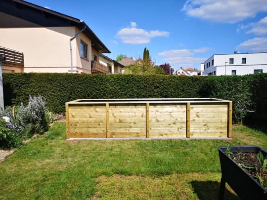 héichbeet-hochbeet-potager surélevé-op mooß-auf maß-sur mesure-holz-bois-gaard-garten-jardin-geméisubau-gemüseanbau-culture maraichère