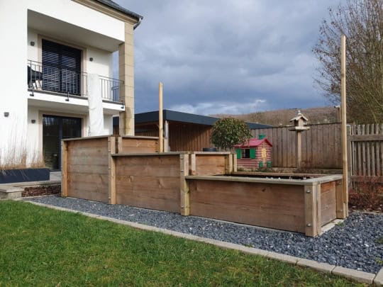 héichbeet-hochbeet-potager surélevé-op mooß-auf maß-sur mesure-holz-bois-gaard-garten-jardin-geméisubau-gemüseanbau-culture maraichère