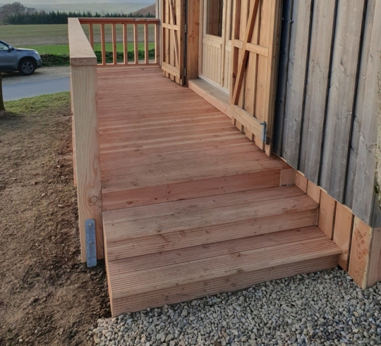 terrass-terrasse-holzterrasse-terrasse en bois-douglasie-douglas-gaard-garten-jardin-alentours