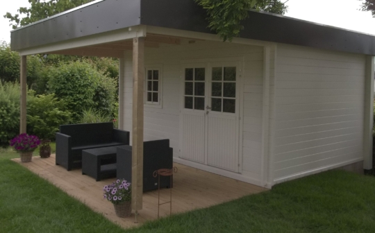 terrass-terrasse-holzterrasse-terrasse en bois-fichte-épicéa-gaard-garten-jardin-alentours