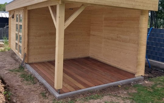 terrass-terrasse-holzterrasse-terrasse en bois-ipé-ipe-tropenholz-hartholz-bois tropique-gaard-garten-jardin-alentours