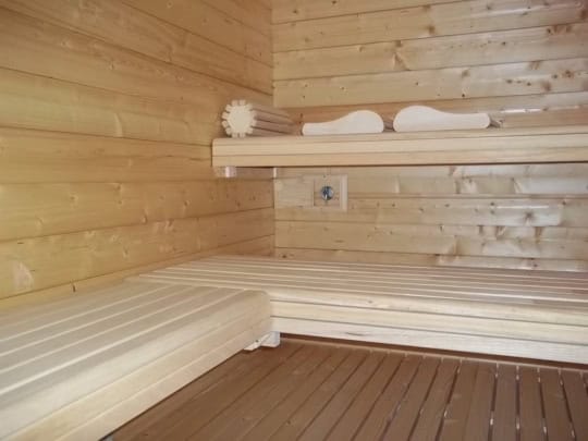 sauna holz-sauna bois-baußesauna-außensauna-sauna extérieur-op mooß-auf maß-sur mesure