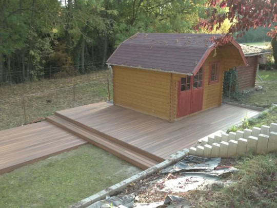 terrass-terrasse-holzterrasse-terrasse en bois-wpc-composite-gaard-garten-jardin-alentours