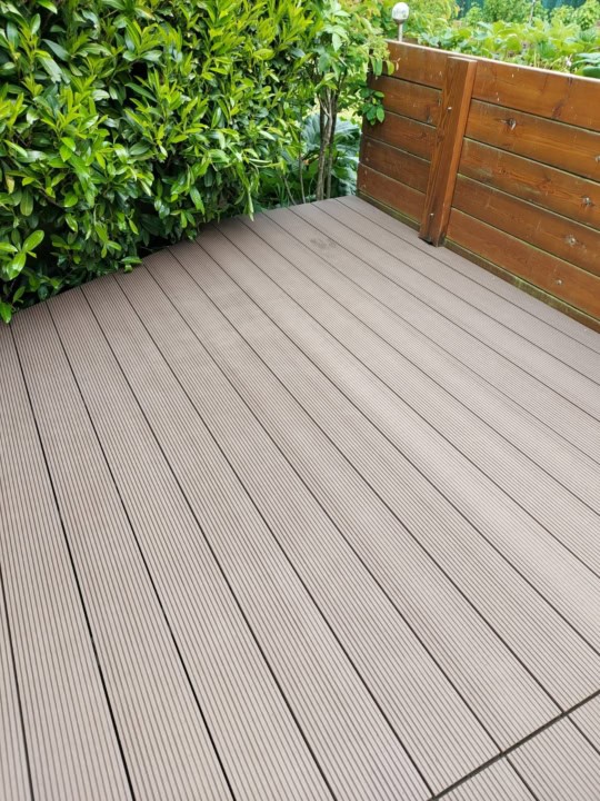 terrass-terrasse-holzterrasse-terrasse en bois-wpc-composite-gaard-garten-jardin-alentours